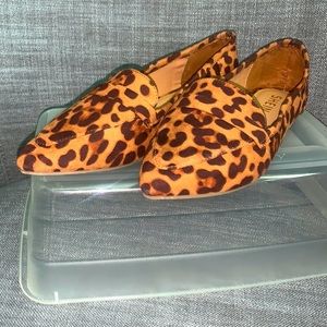 Leopard fashion flats